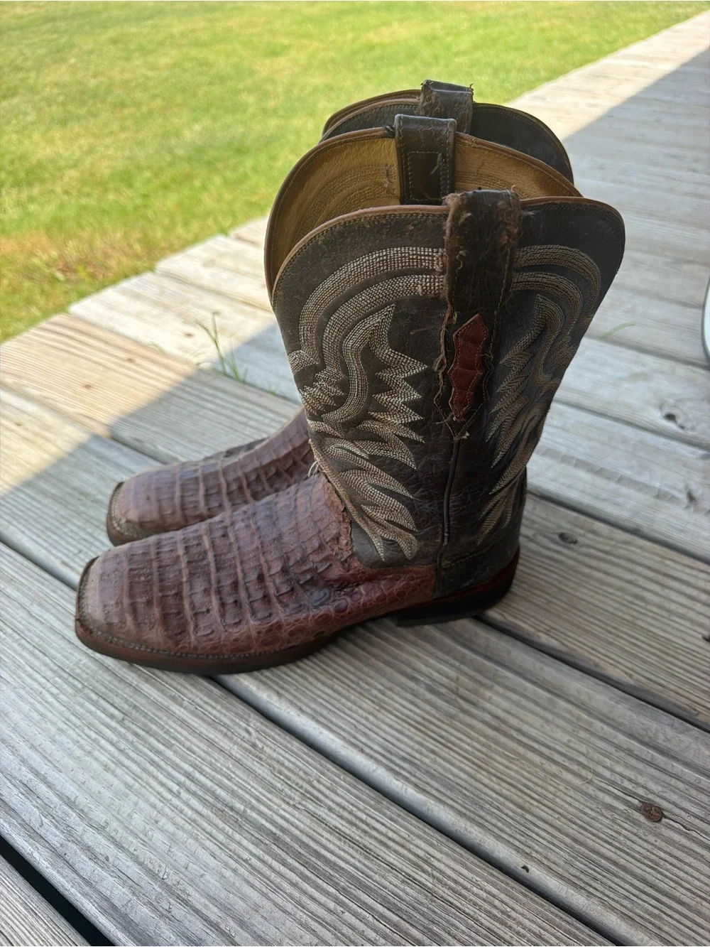 LUCCHESE MEN'S BARREL BROWN AND CHOCOLATE CAIMAN TAIL WIDE SQUARE TOE EXOTIC